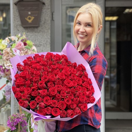 LEGENDARY RED ROSE